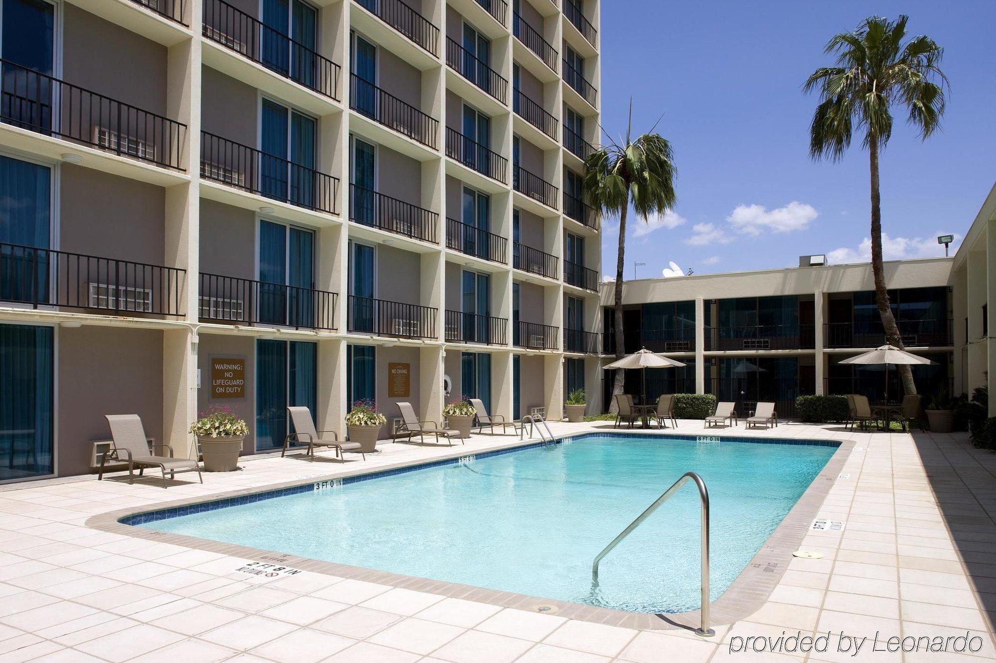 Four Points By Sheraton Houston Citycentre Exterior photo
