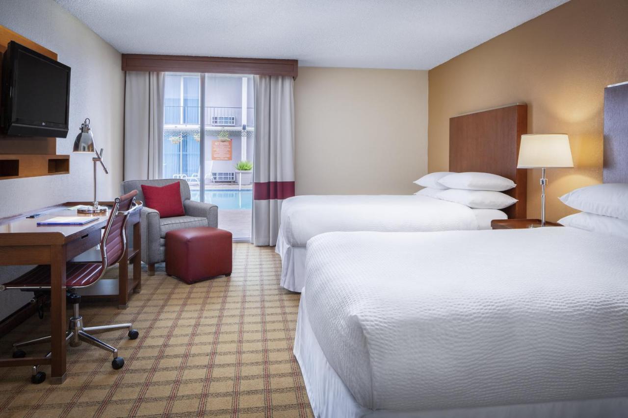 Four Points By Sheraton Houston Citycentre Exterior photo